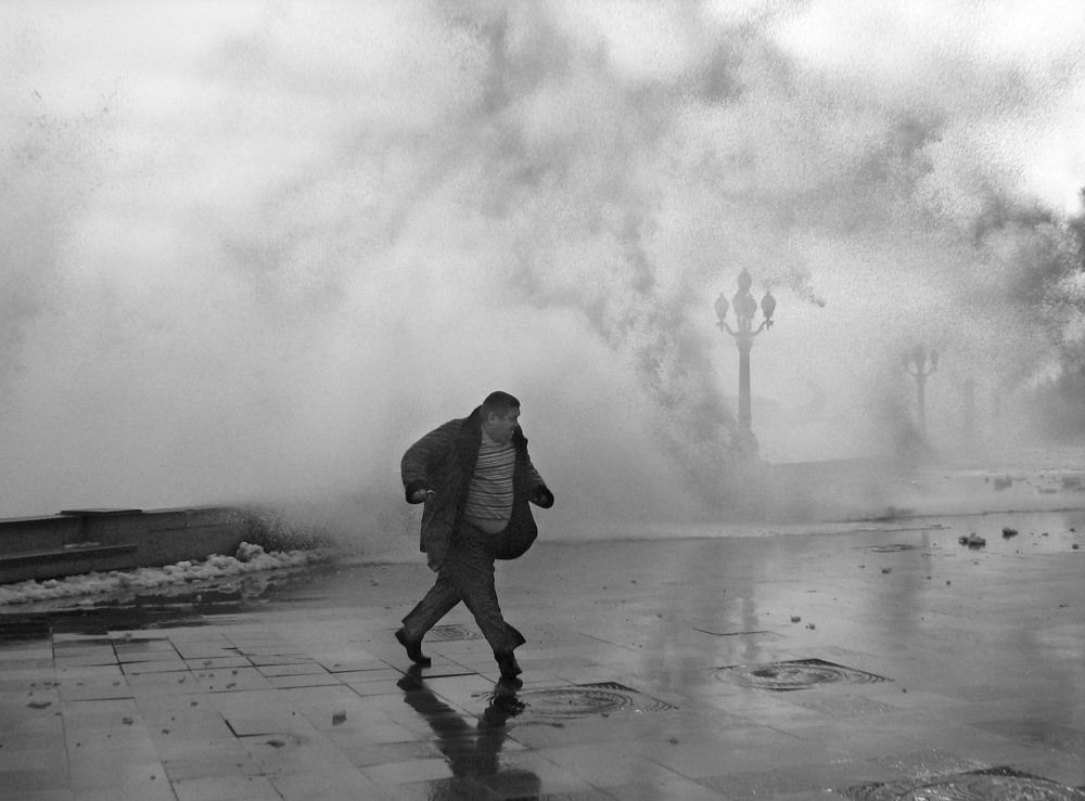 Бегущий от волны