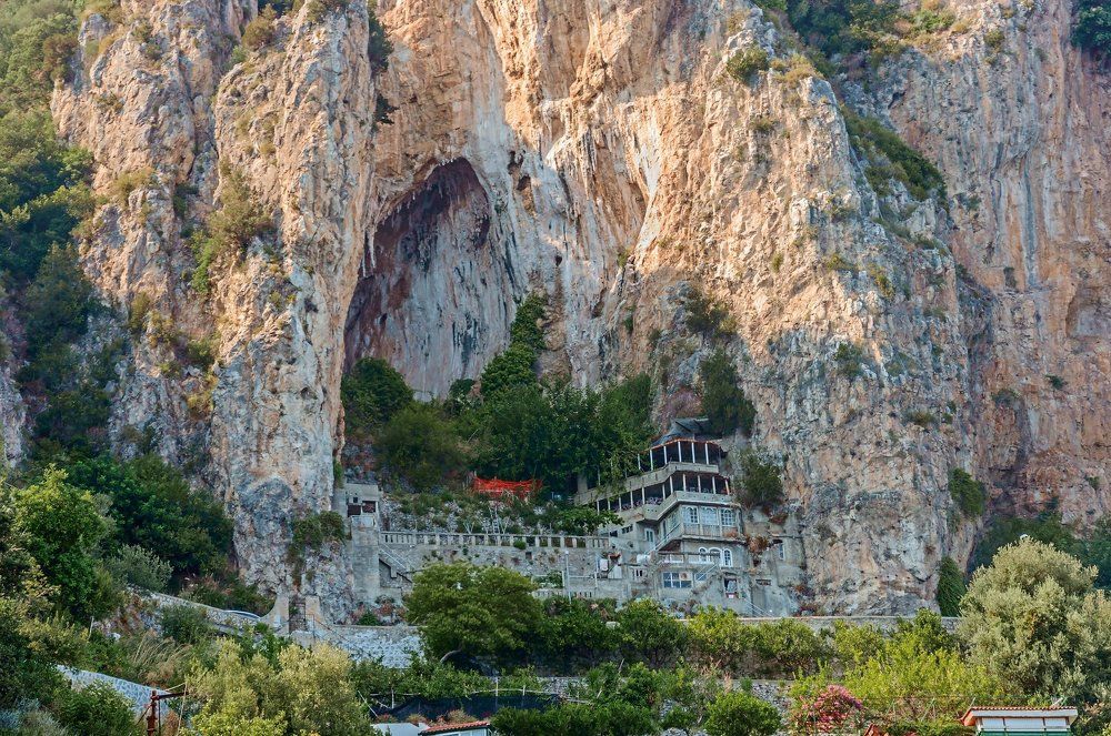 Ласточкино гнездо