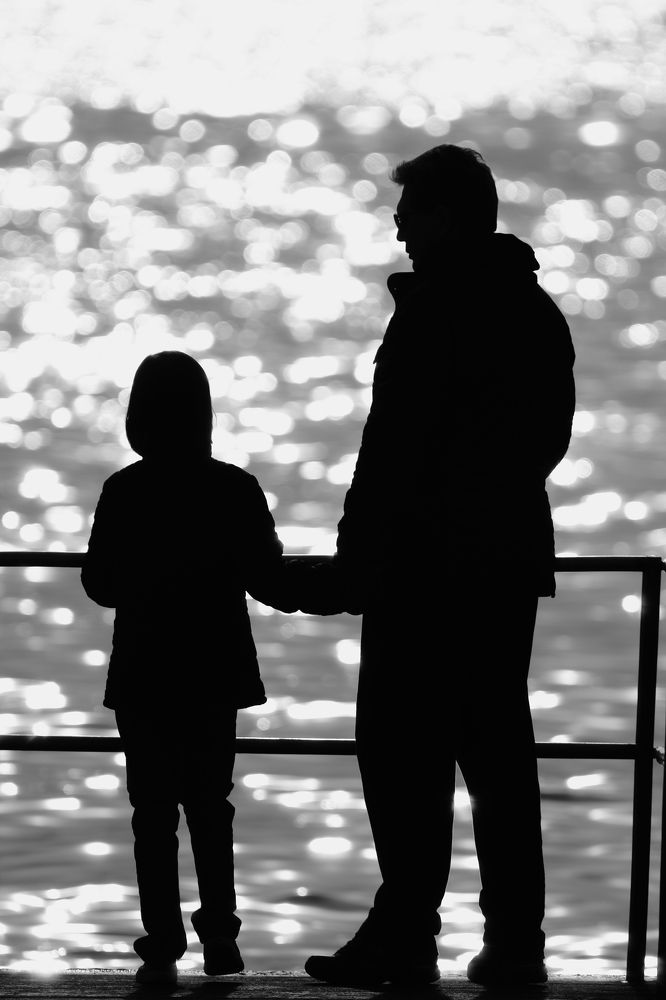 Двое на море