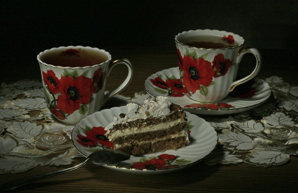 чай с тортом