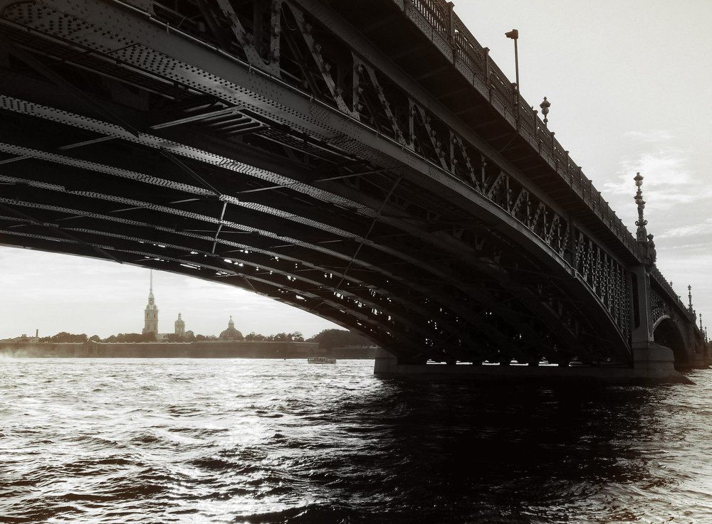 Этот город узнаешь из тысячи