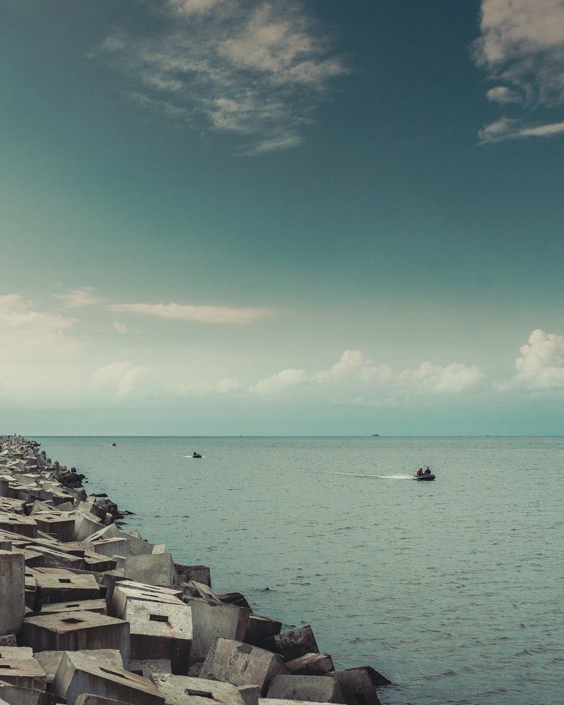 Abstract sea