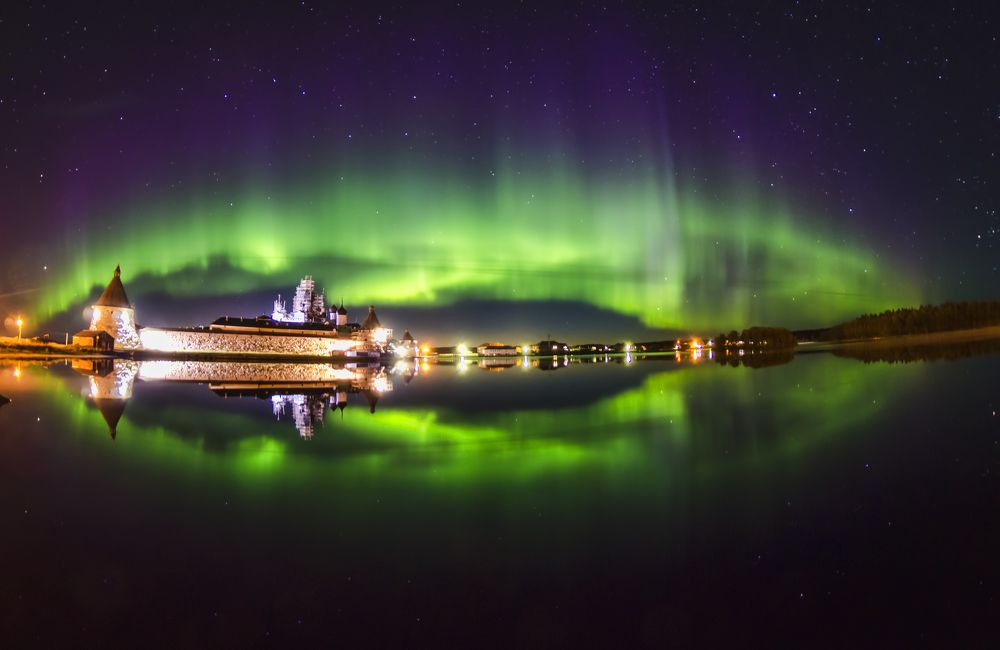 Полярное сияние на Соловецких островах
