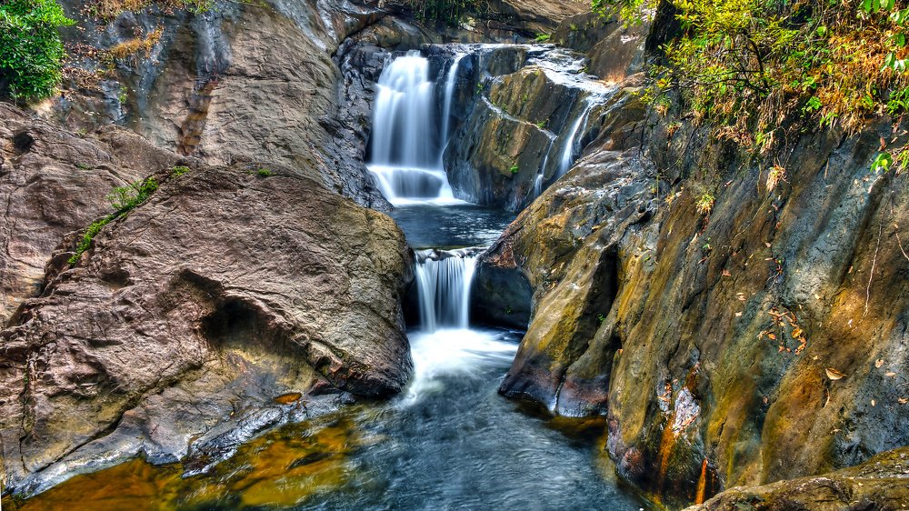 Водный каскад