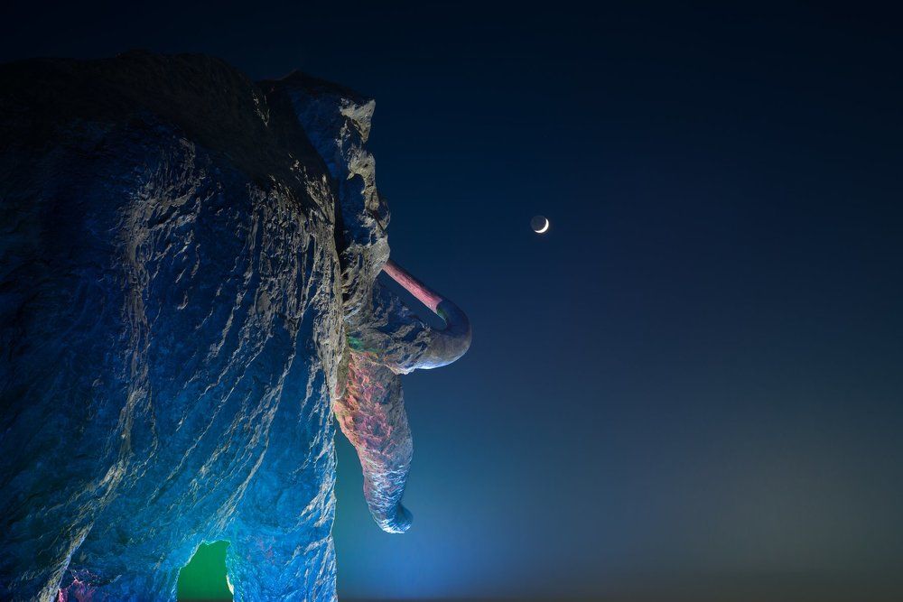 С луною наедине