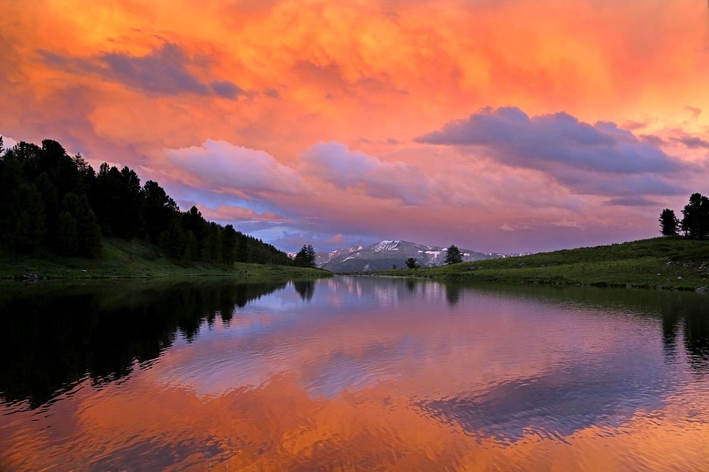 Высокогорное озеро.