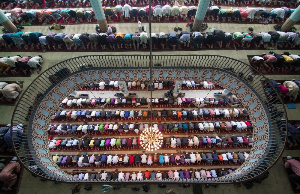 Pray In Mosque