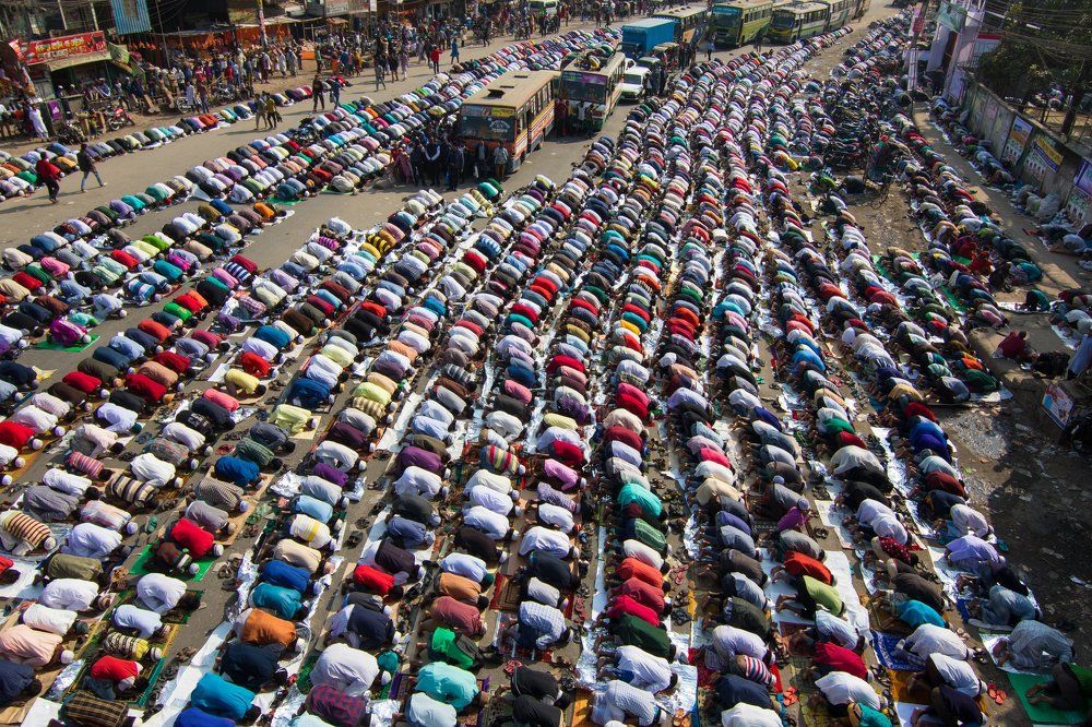 Jummah Prayers In The Road