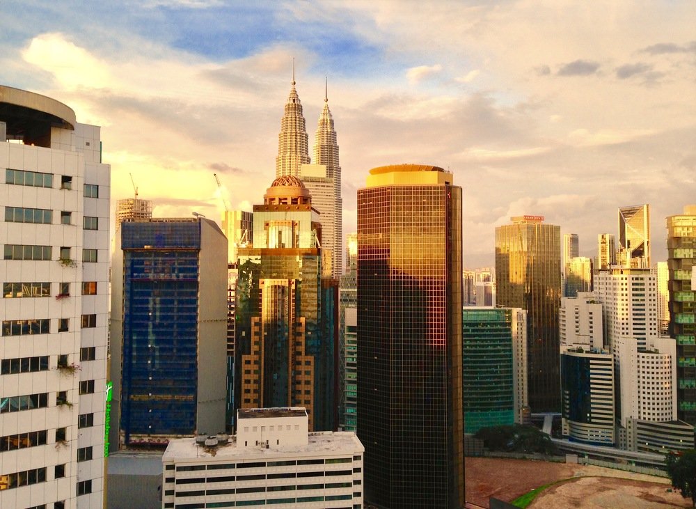 Куала Лумпур в лучах заката.