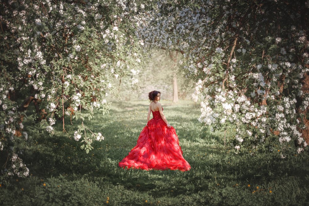 Когда сады цветут...