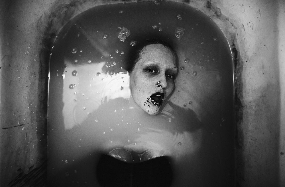 Темная Вода