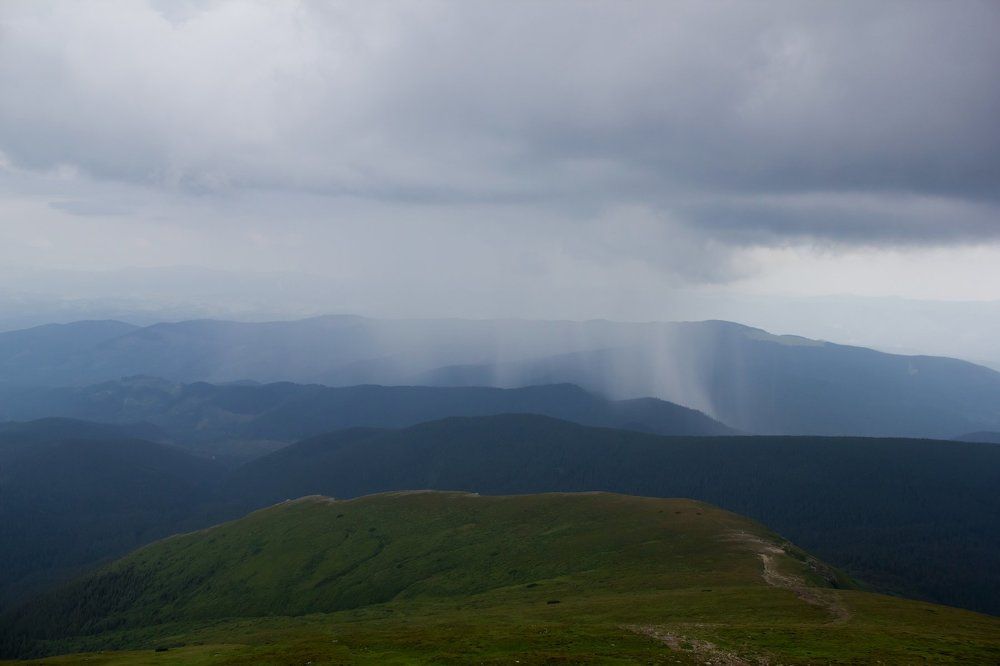 Дождь в горах