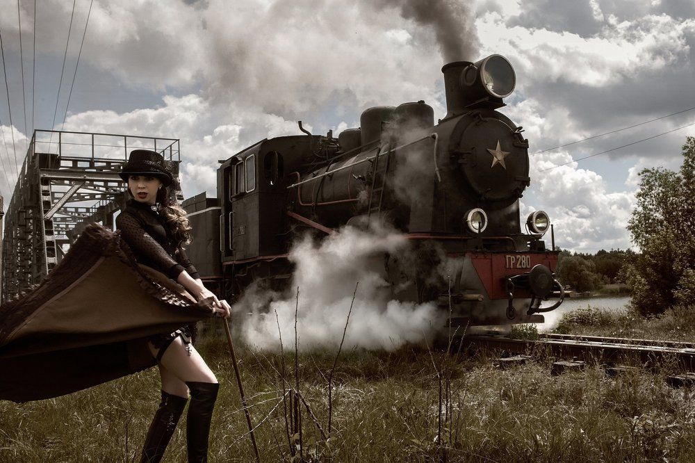 Наш паровоз летит вперёд