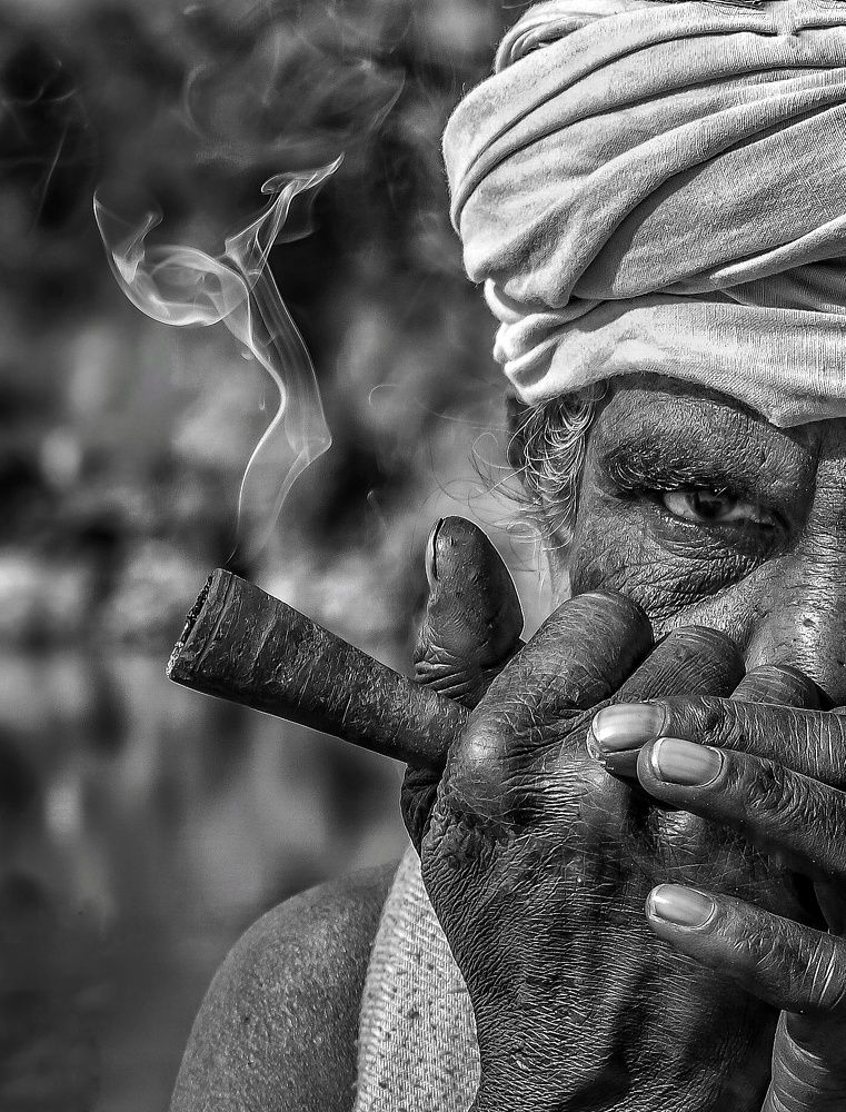 Halfotrait (half potrait)