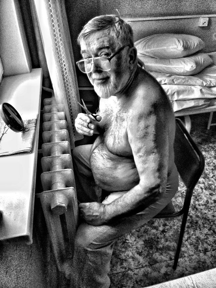 Я  СЕДОЙ , НО  МОЛОДОЙ .