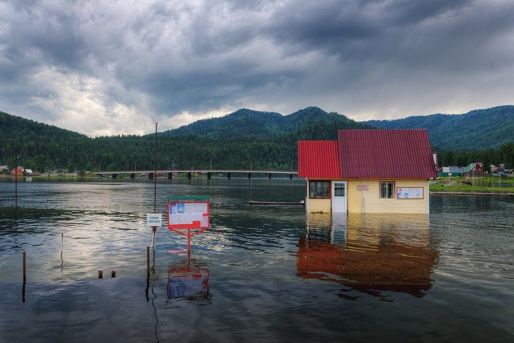 Эвакуация у Телецкого озера