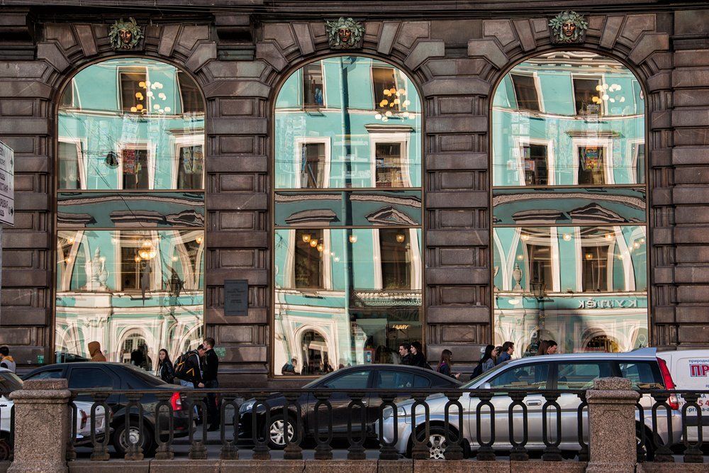Отражения Петербурга