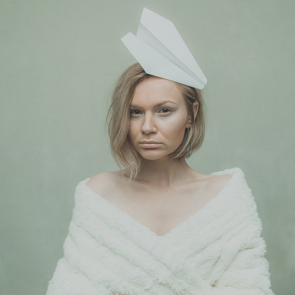 Бумажный самолетик