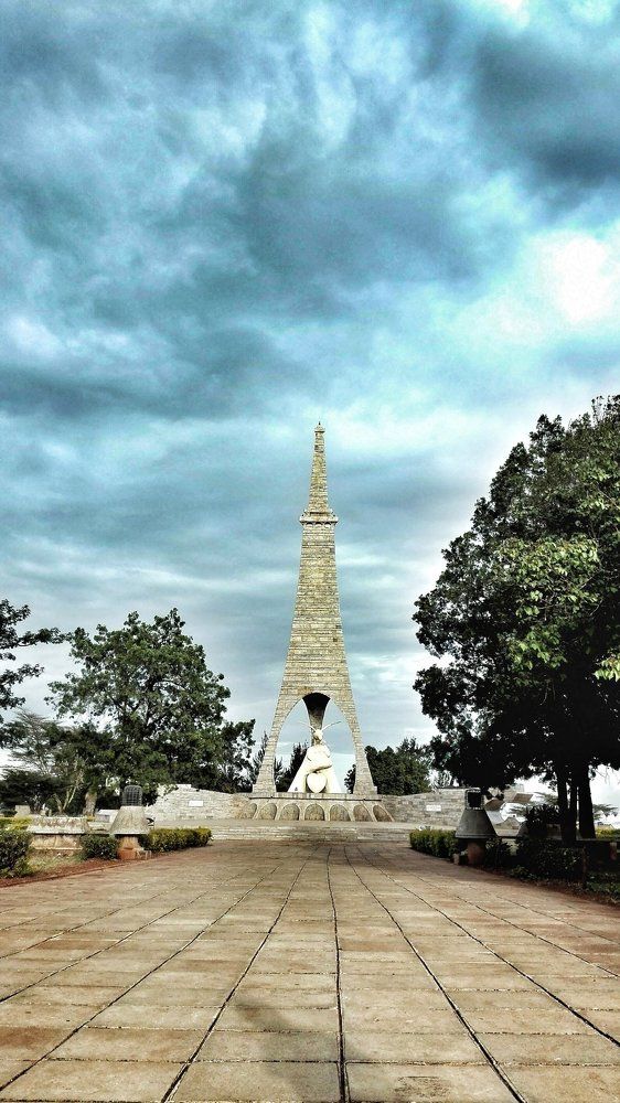 MONUMENT