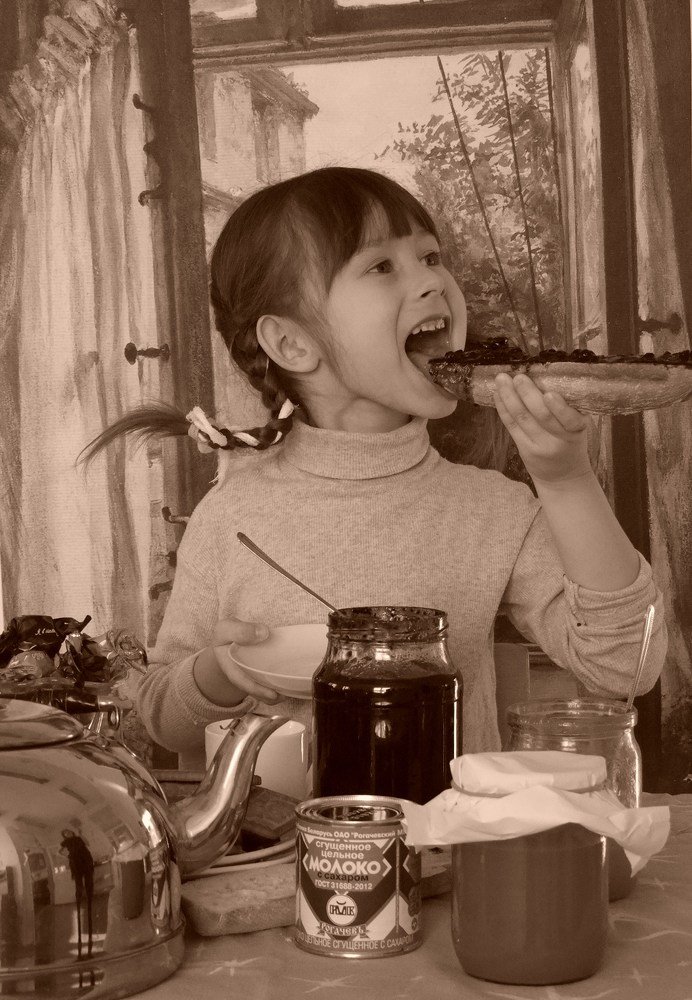 А ты ,что тут делаешь? -Чай пью!