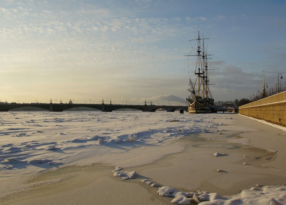 Петровская набережная