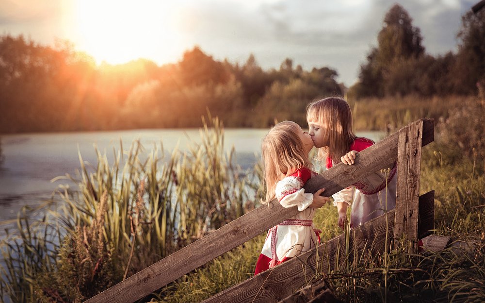 Ох уж эти девочки)