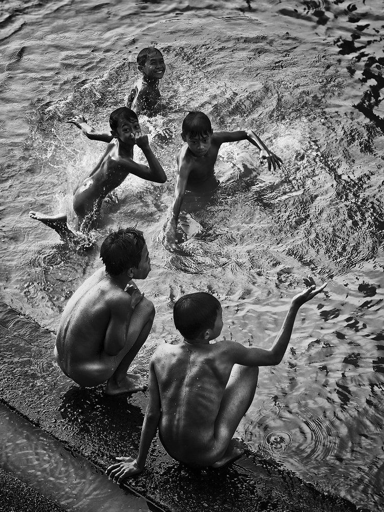 Городская река