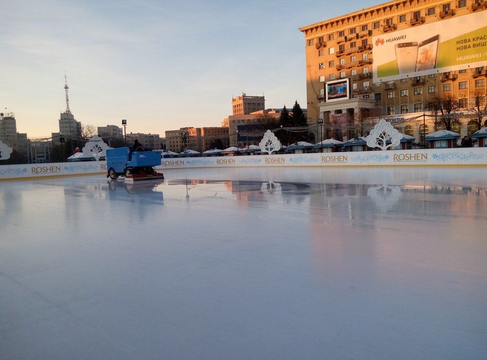 Five minutes before ice skating