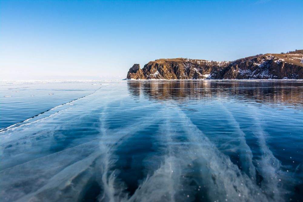 Ледяная гладь великого озера