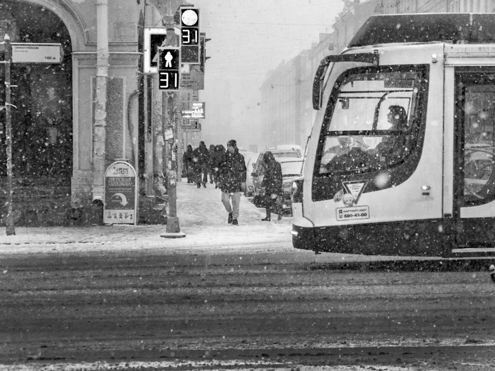Снегопад на Сенной улице