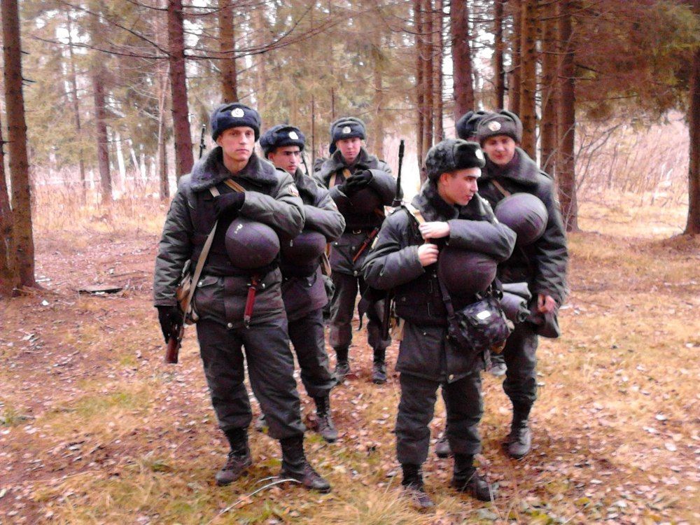 солдаты
