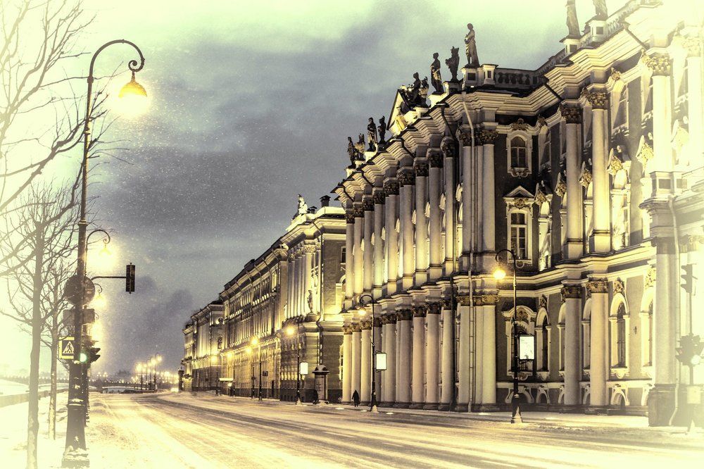 Дворцовая набережная