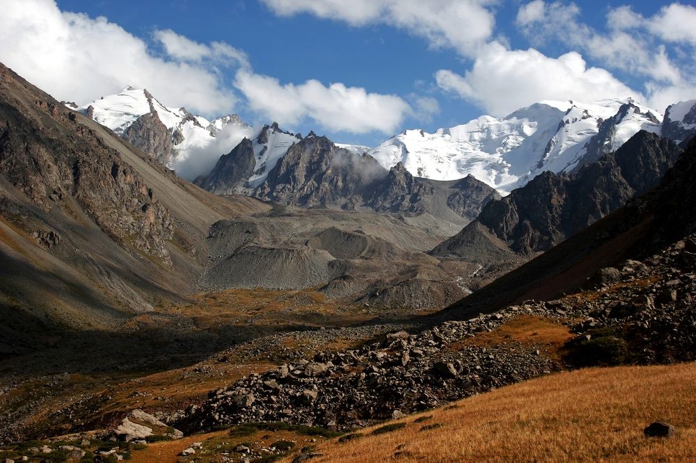 Алматинские горы. Ущелье Левый Талгар.
