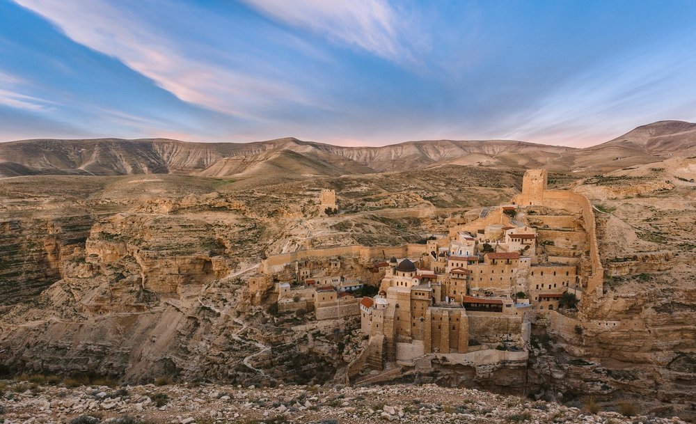 Монастырь на краю земли