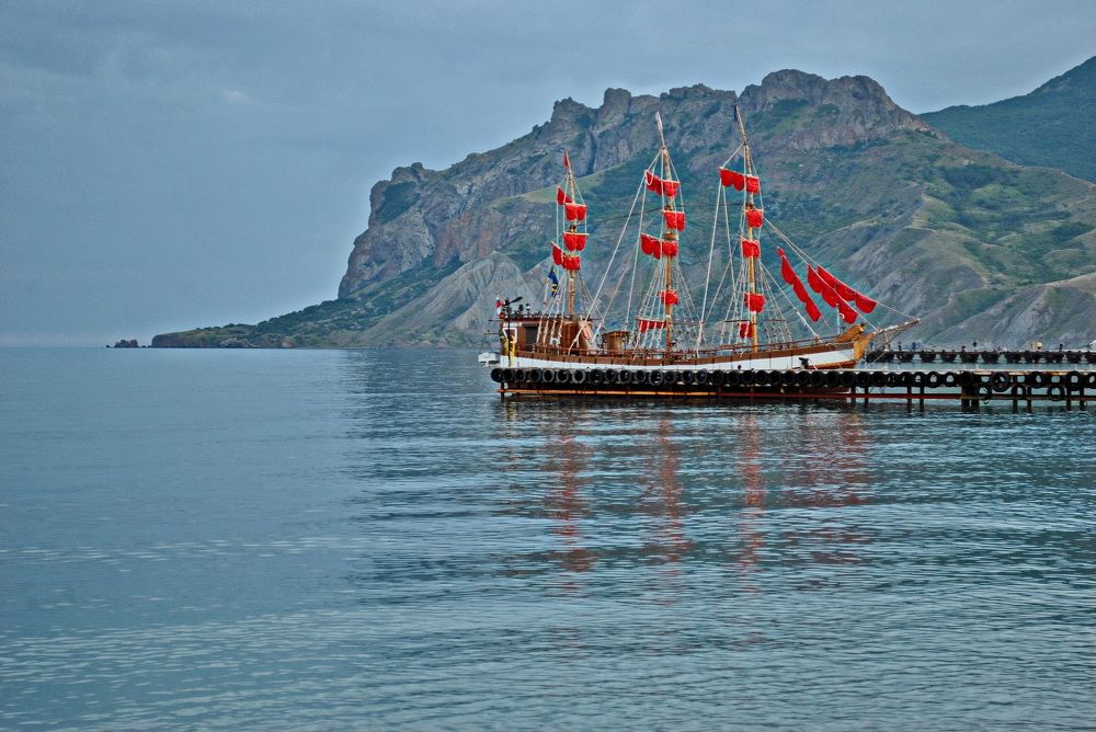 Алые паруса