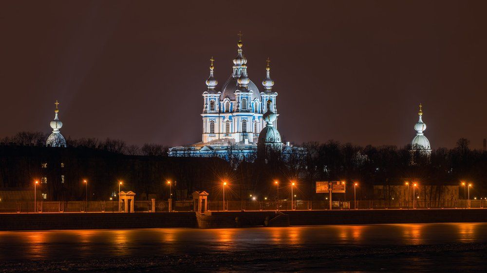 Смольный собор