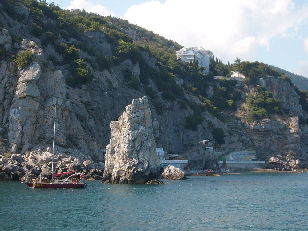 Скала "Парус"