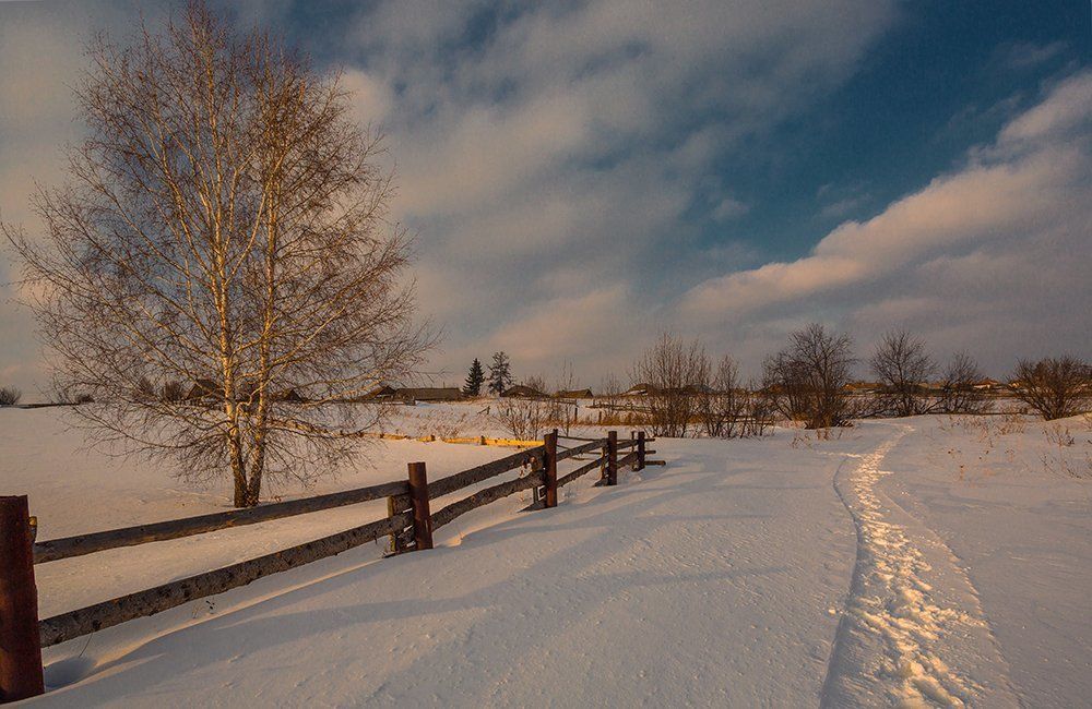 Вечер за селом