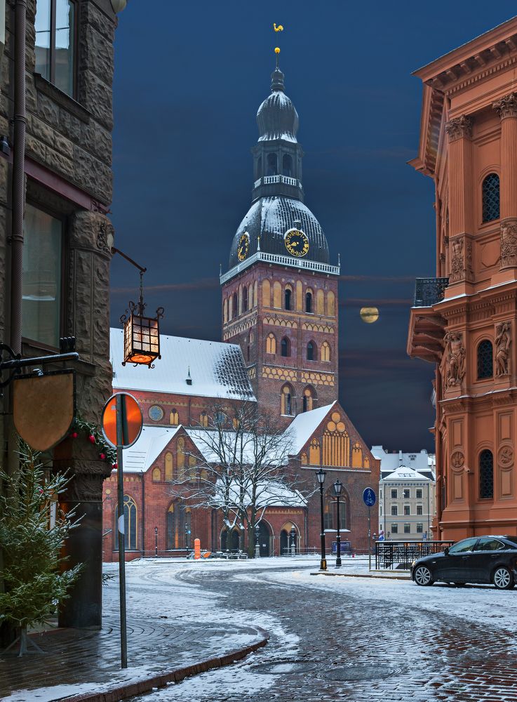 First snow on Dome square in old Riga