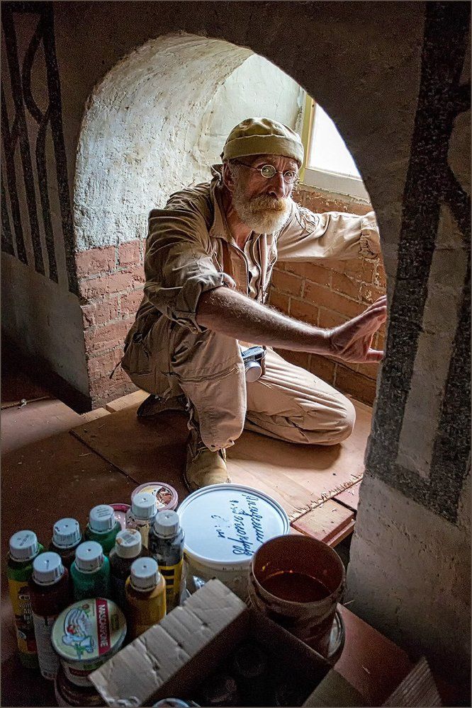 Реставратор Андрей Бринцев