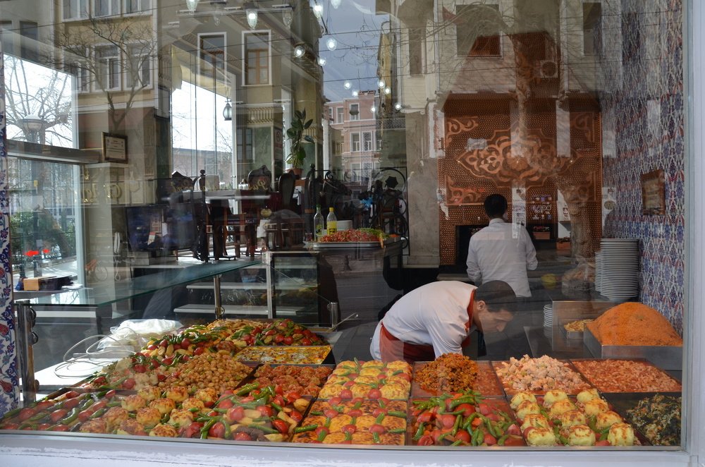 Стамбул.Утро. Приятного аппетита.