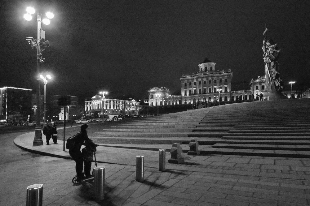 МОСКОВСКИЙ  СЮЖНТ .