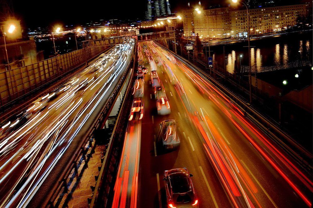 НОЧНОЙ  ТРАФИК .