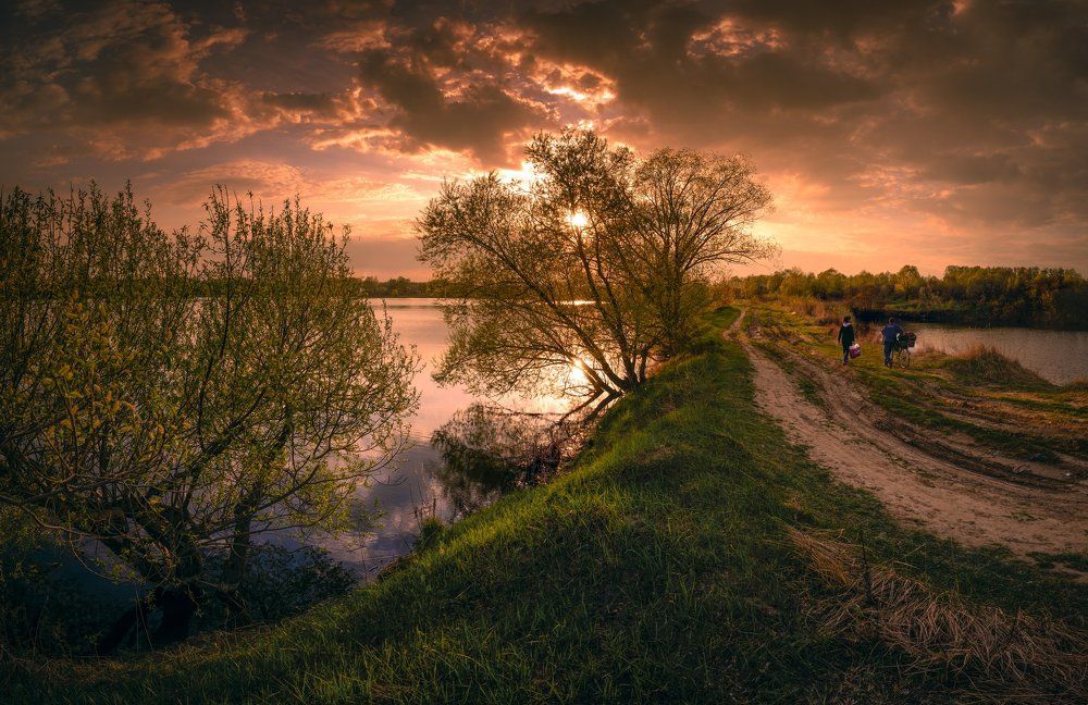 / Дорога в лето... /