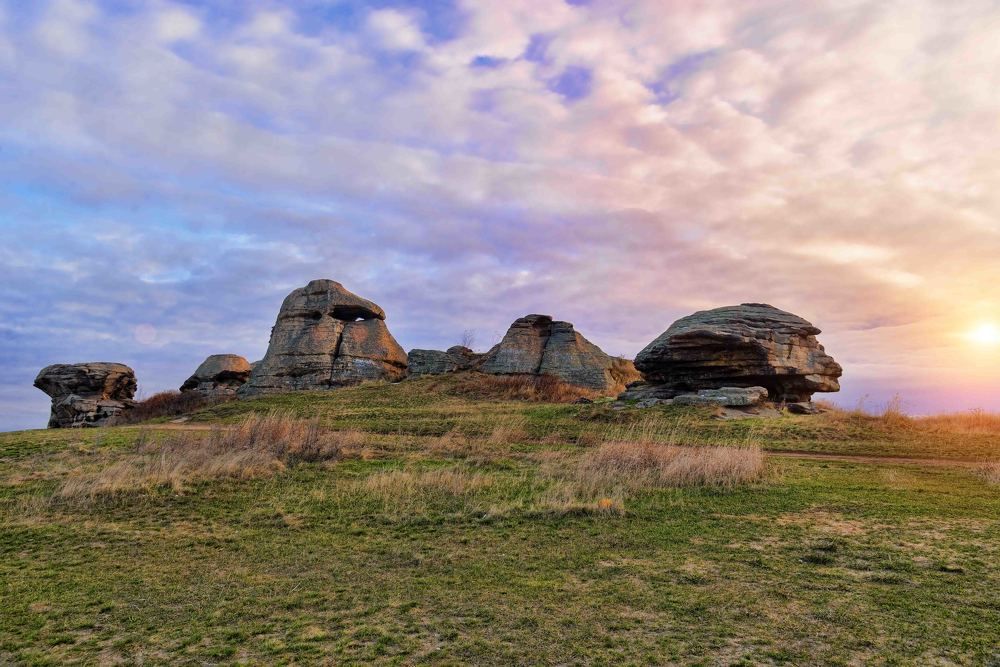 У озера Алаки