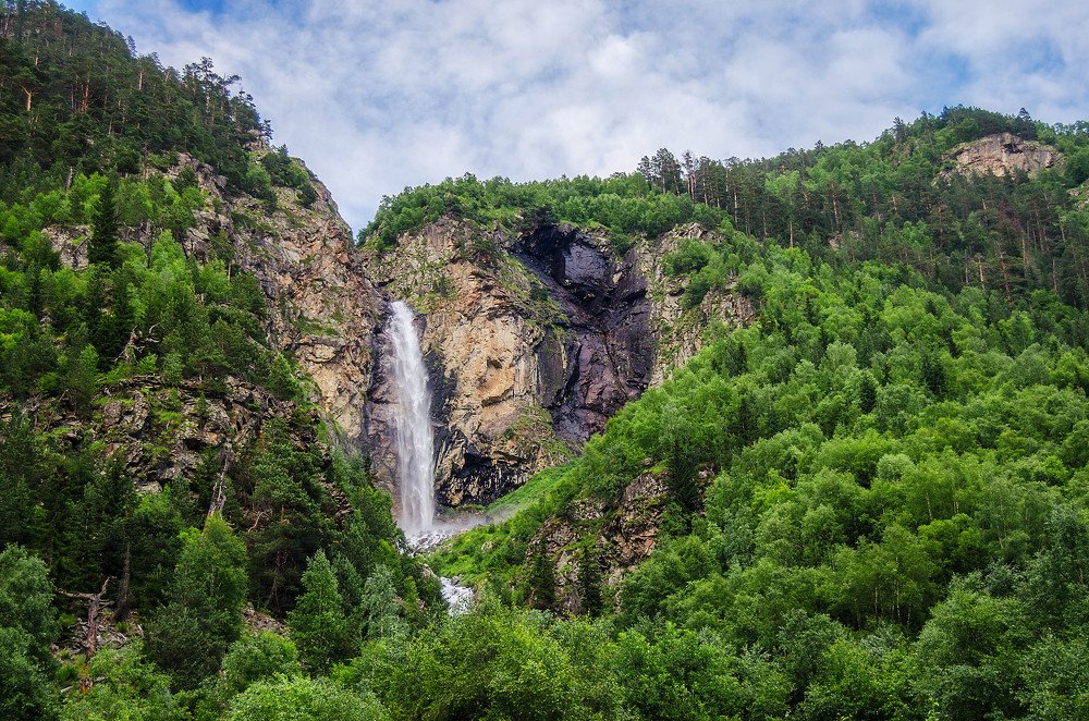 Бушующее лето в ущелье Гондарай