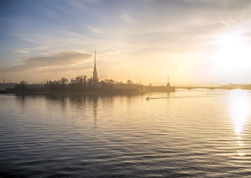 Восход в Петербурге