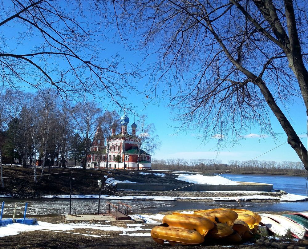 Весна на Волге