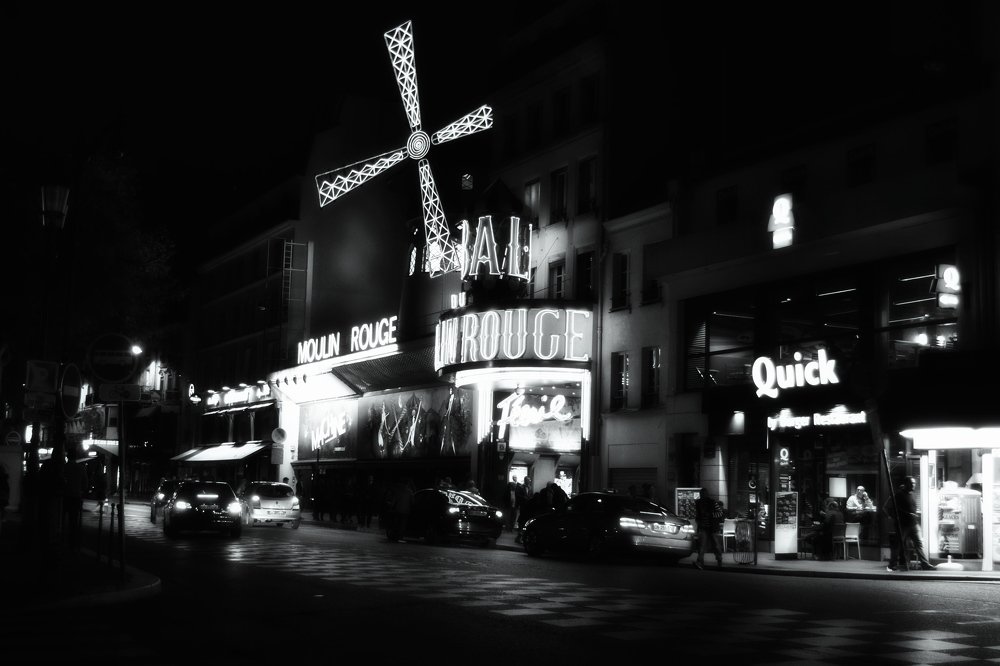 Всё громче музыка играй, мир кабаре друзей встречай!