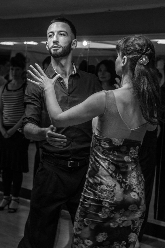 Учитель танго